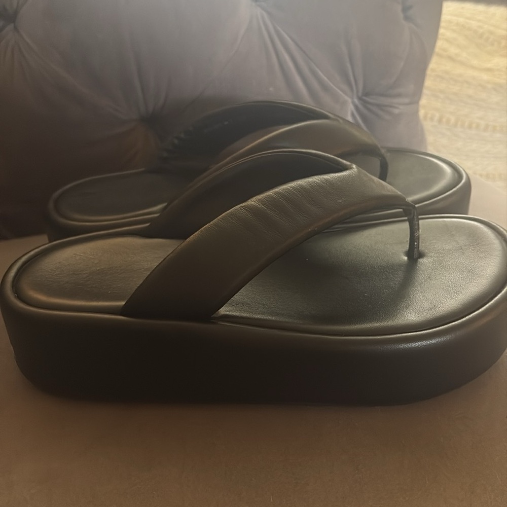 Balenciaga Black Leather Platform Sandals - Picture 8 of 8